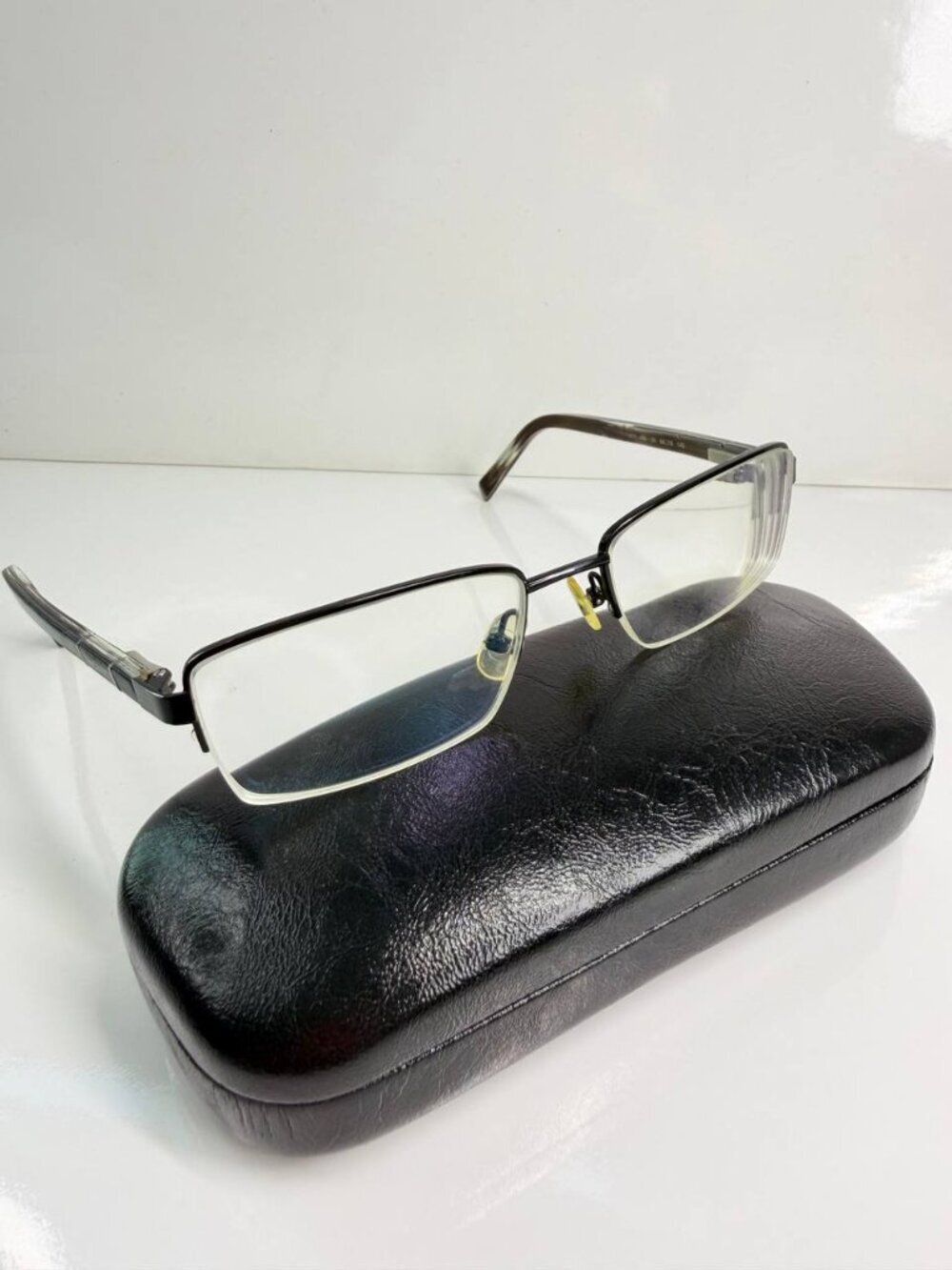 Hackett London Designer Eyeglasses – Minimalist Rectangular Frame